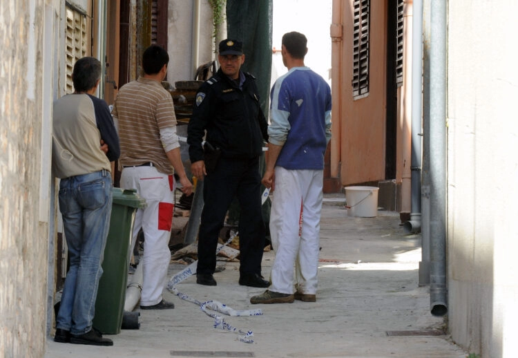Tragedija pokraj Splita: Muškarac pao sa skele i smrtno stradao